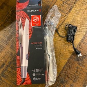 New in Box- Remington Twist & Curl 1” Multi-styler